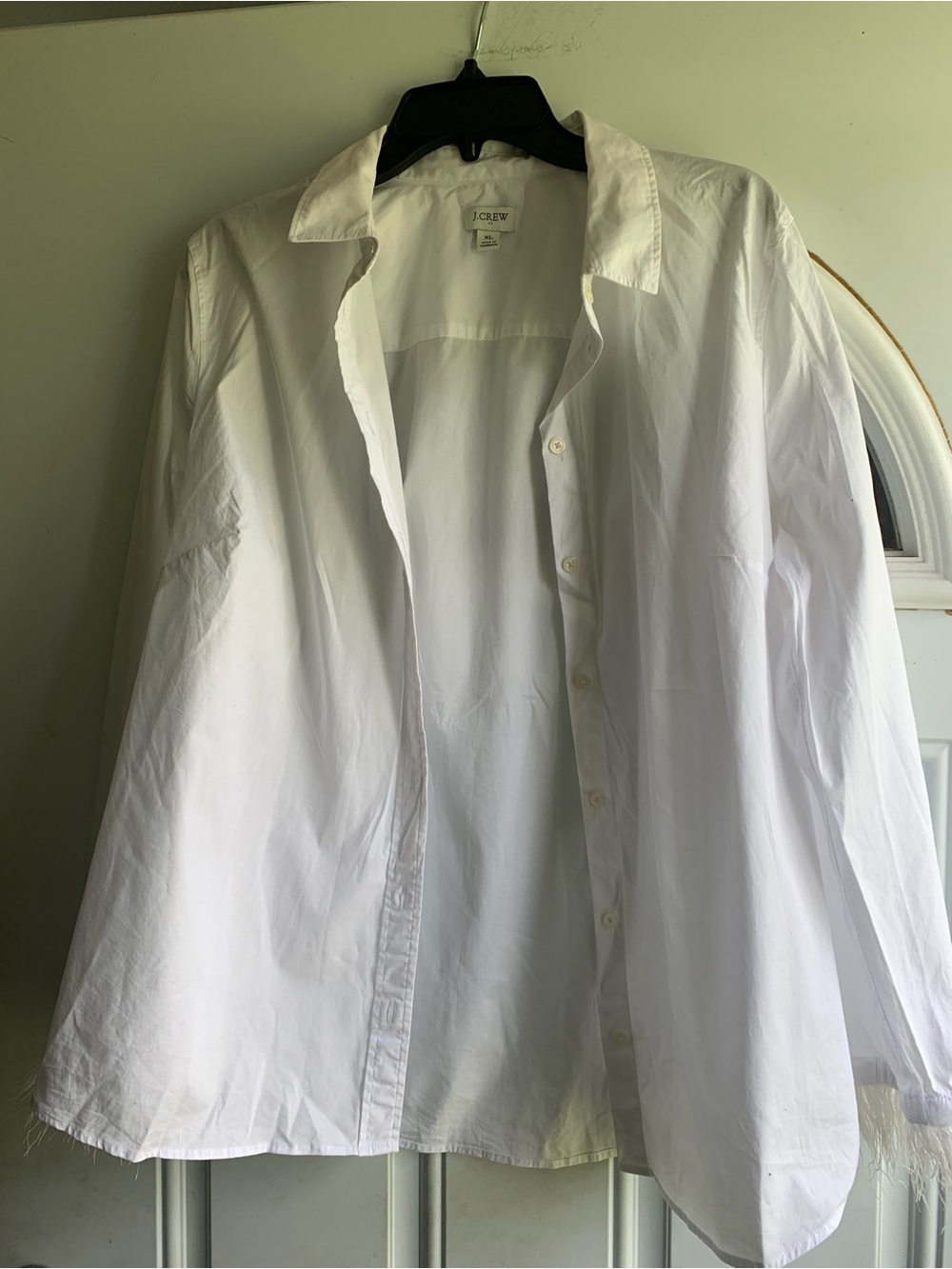 J. Crew women’s White Button-Up Dress Shirt, fethers XL